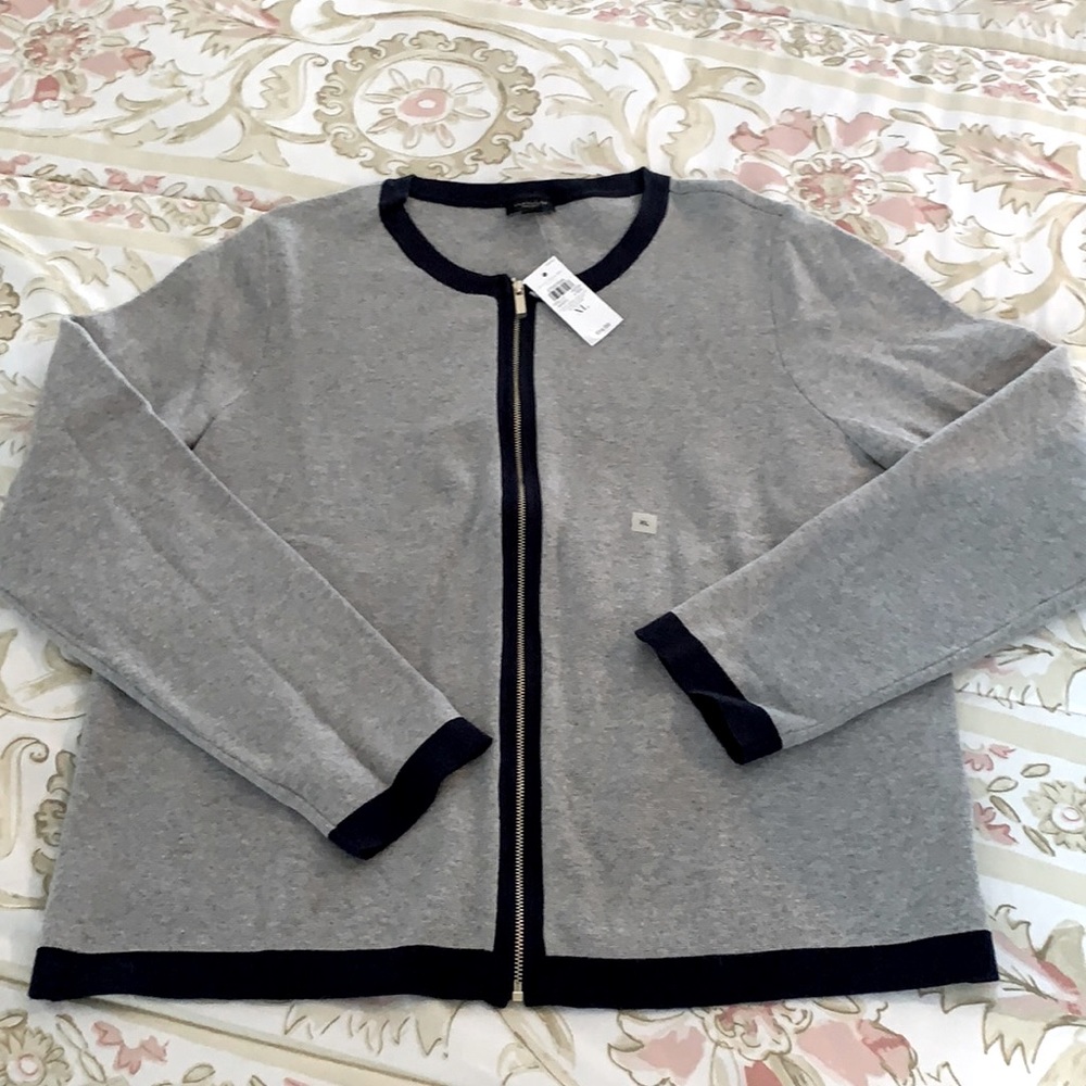Ann Taylor factory NWT zip front XL sweater